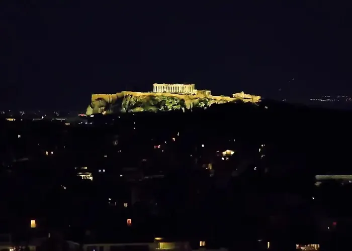 Alex Suite Θερμαινόμενο Τζακούζι&Θέα Ακρόπολη